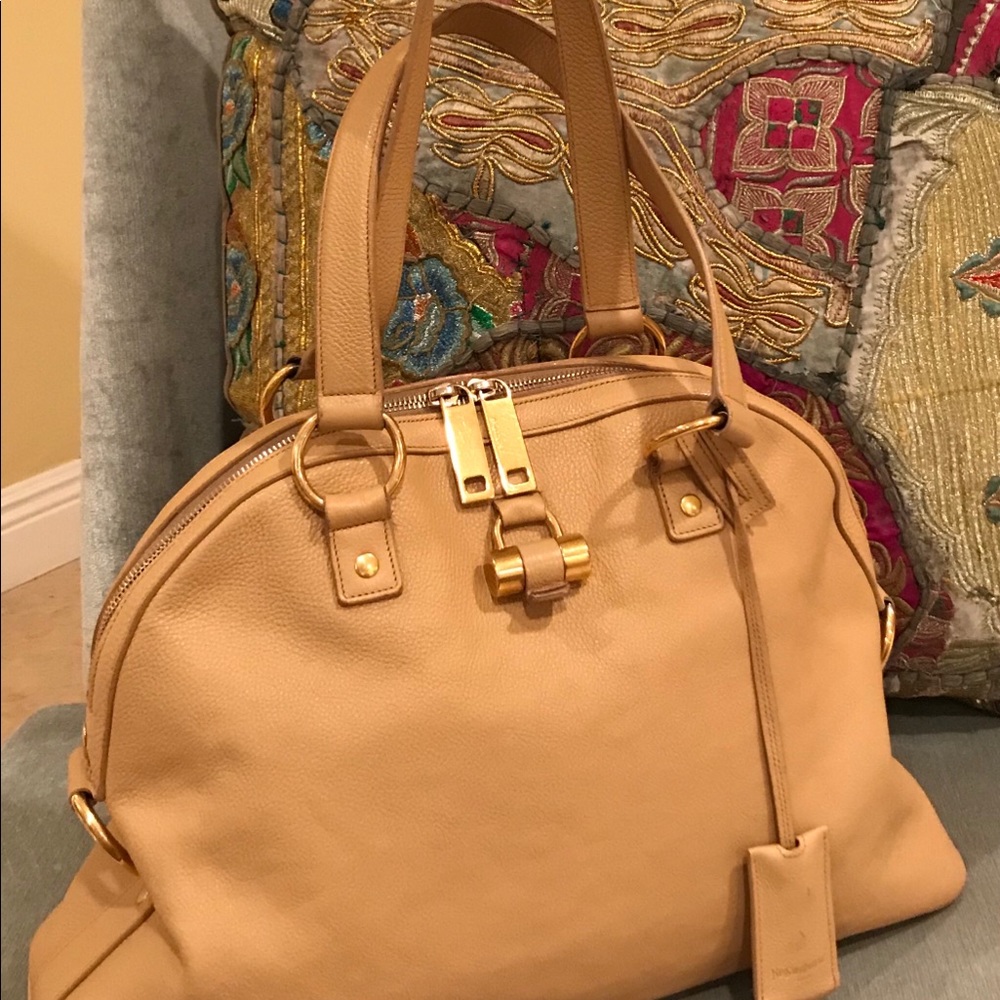 Yves Saint Laurent “muse” handbag - Picture 2 of 8